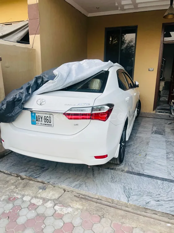 Toyota Corolla 2020 for Sale in Islamabad Image-1