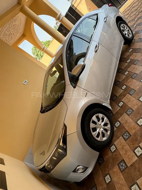 Toyota Corolla 2017 for Sale in Bhalwal Image-1
