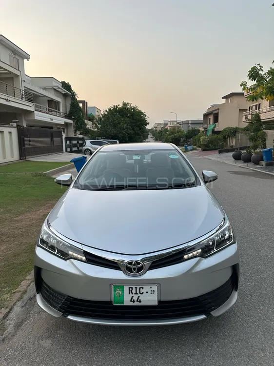 Toyota Corolla 2019 for Sale in Islamabad Image-1