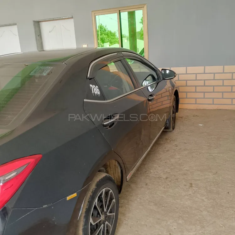 Toyota Corolla 2015 for Sale in Mandi bahauddin Image-1