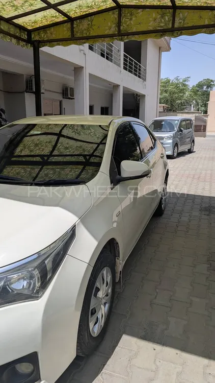 Toyota Corolla 2015 for Sale in Islamabad Image-1