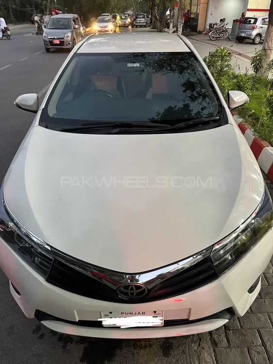 Toyota Corolla 2016 for Sale in Lahore Image-1