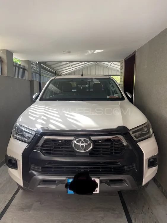 Toyota Hilux 2021 for Sale in Islamabad Image-1