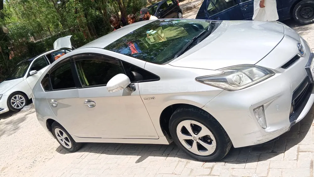 ٹویوٹا پریوس 2013 for Sale in اسلام آباد Image-1