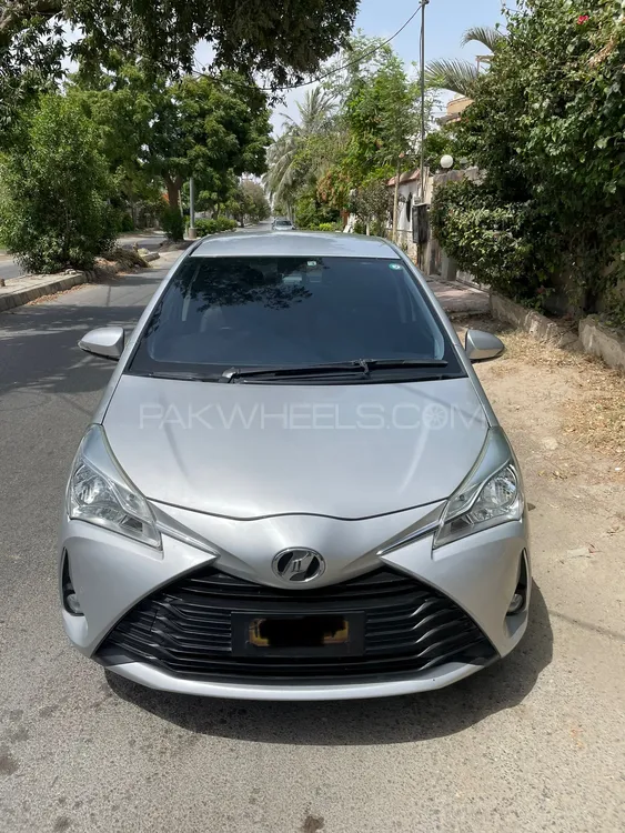 Toyota Vitz 2018 for Sale in Karachi Image-1