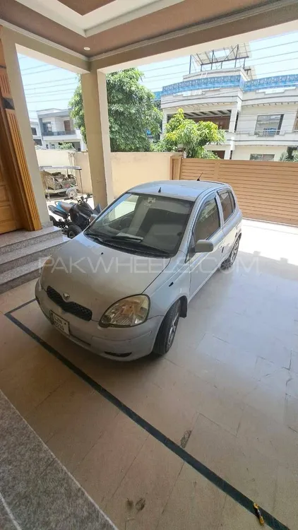 Toyota Vitz 2002 for Sale in Islamabad Image-1