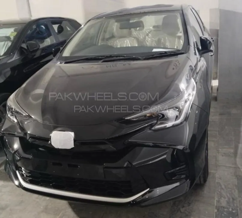Toyota Yaris Sedan 2025 for Sale in Lahore Image-1