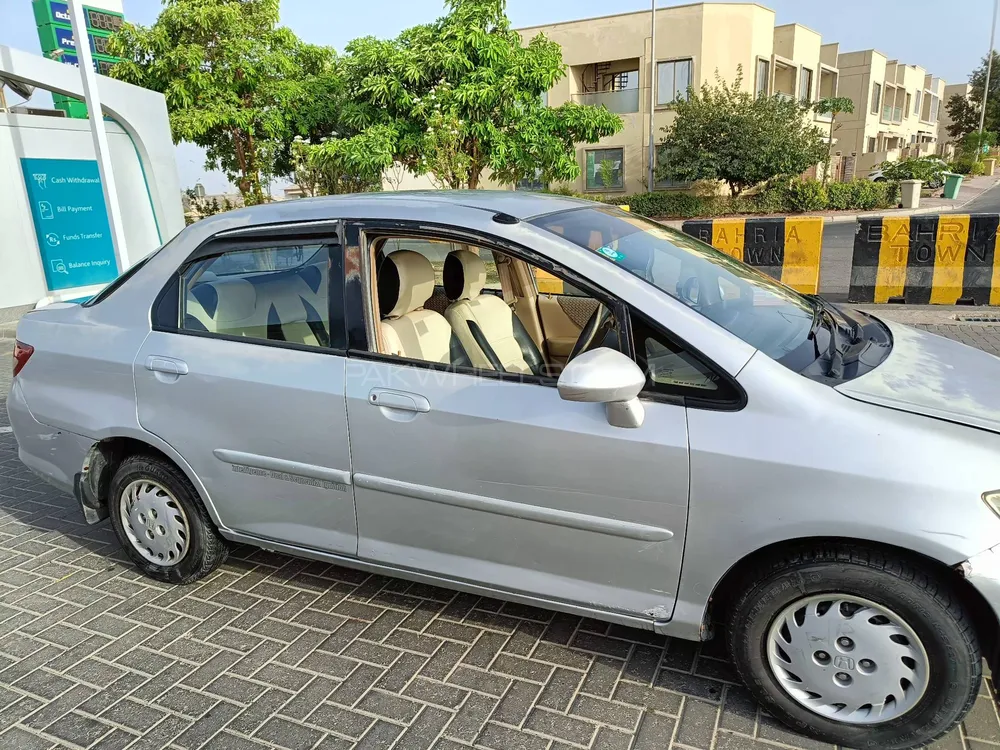 Honda City 2004 for Sale in Karachi Image-1