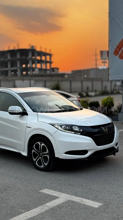 Honda Vezel 2014 for Sale in Peshawar Image-1