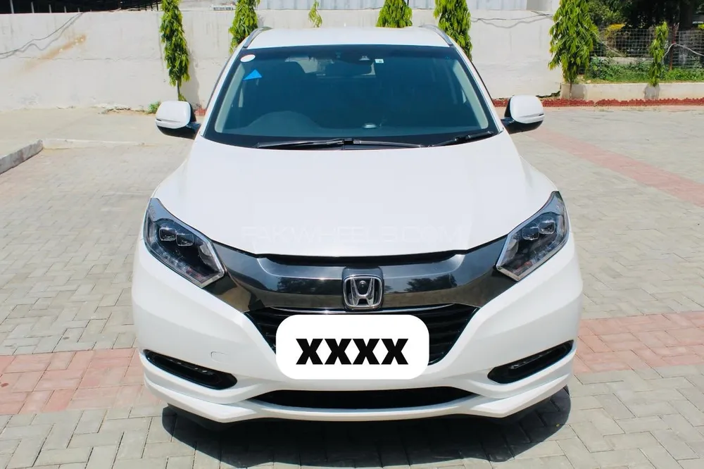 Honda Vezel 2016 for Sale in Rawalpindi Image-1