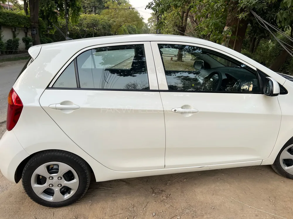 KIA Picanto 2022 for Sale in Lahore Image-1