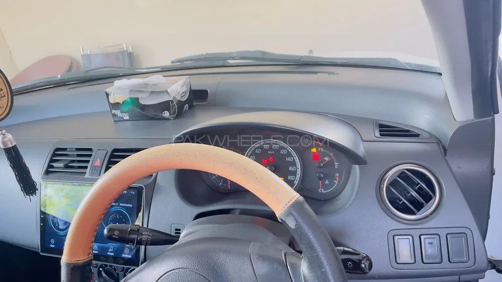 Suzuki Swift 2016 for Sale in Lahore Image-1