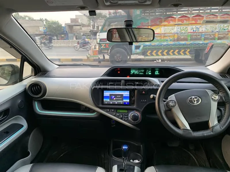 Toyota Aqua 2012 for Sale in Sheikhupura Image-1