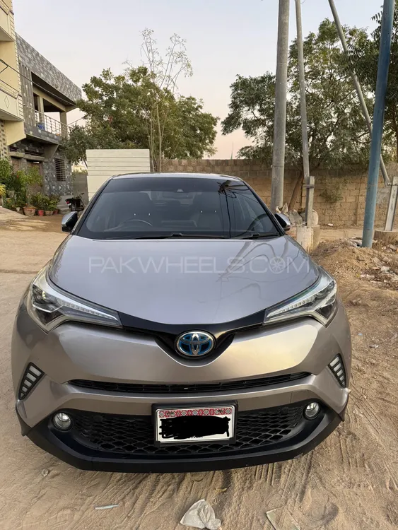 Toyota C-HR 2017 for Sale in Karachi Image-1