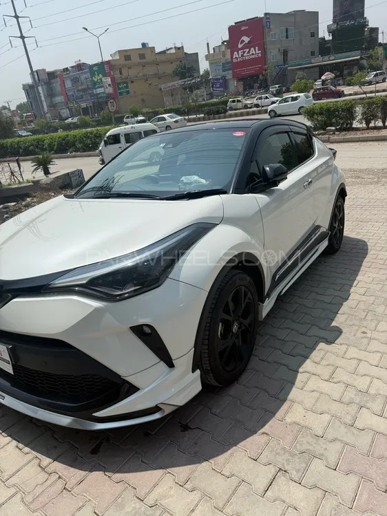 Toyota C-HR 2021 for Sale in Peshawar Image-1