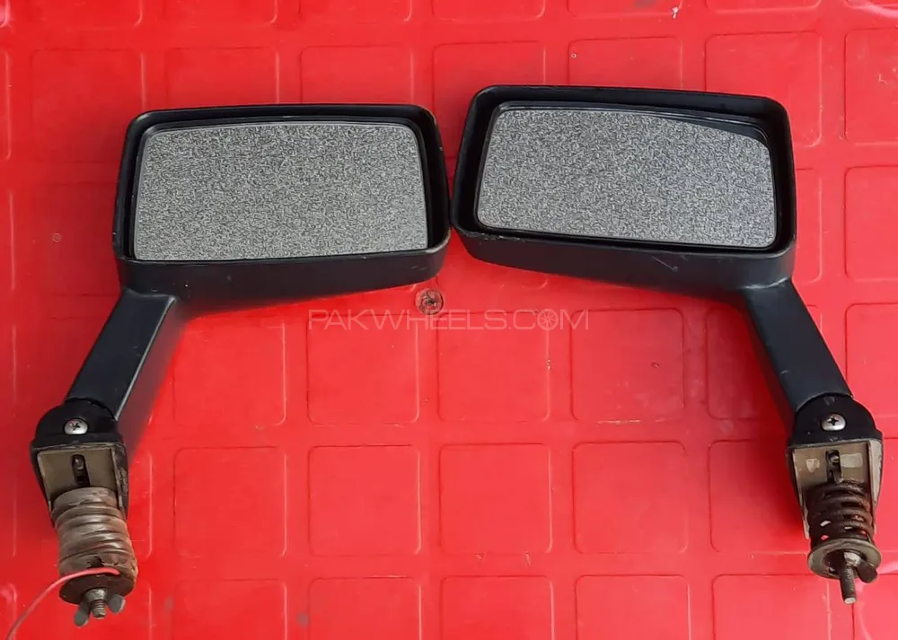 Toyota Corolla 1982 Fender Side view mirrors Image-1