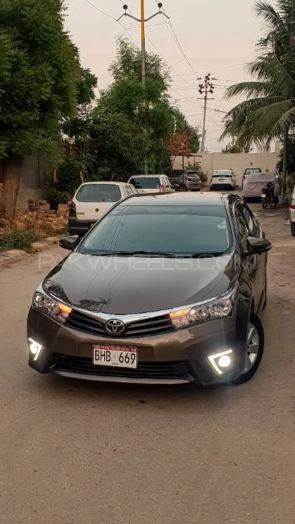 Toyota Corolla 2016 for Sale in Karachi Image-1