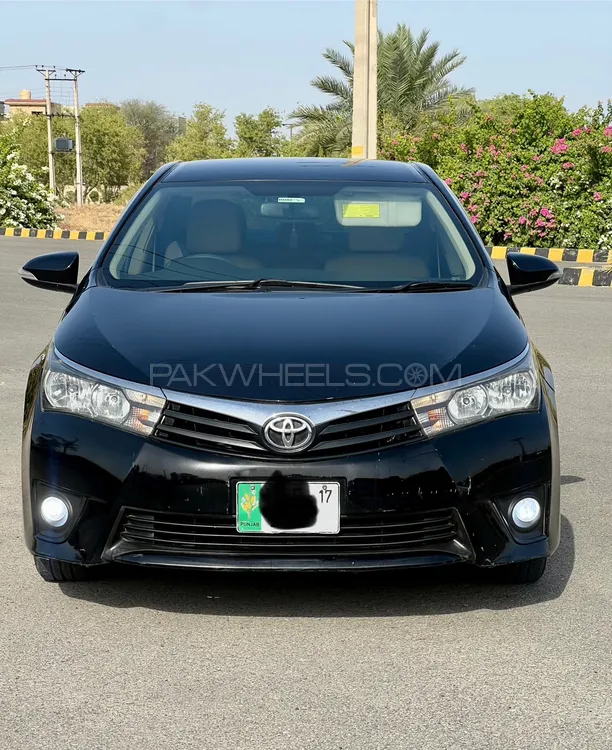 Toyota Corolla 2017 for Sale in Lahore Image-1