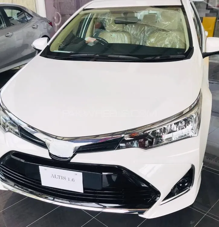 Toyota Corolla 2025 for Sale in Karachi Image-1