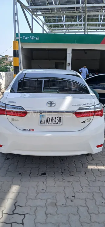 Toyota Corolla 2021 for Sale in Peshawar Image-1