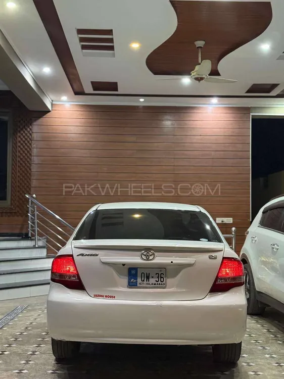 Toyota Corolla Axio 2009 for Sale in Peshawar Image-1