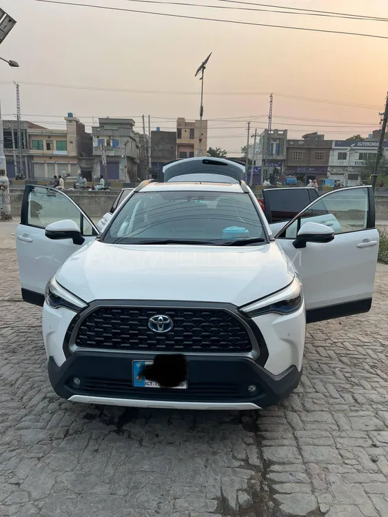 Toyota Corolla Cross 2024 for Sale in Gujranwala Image-1