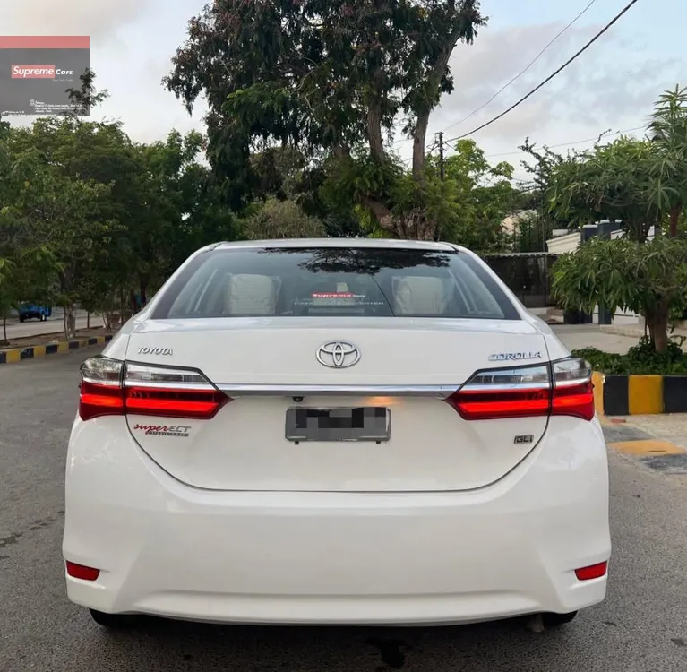 Toyota Corolla 2019 for Sale in Karachi Image-1