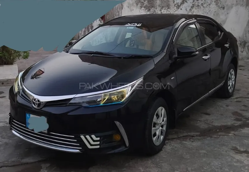 Toyota Corolla 2018 for Sale in Gujranwala Image-1