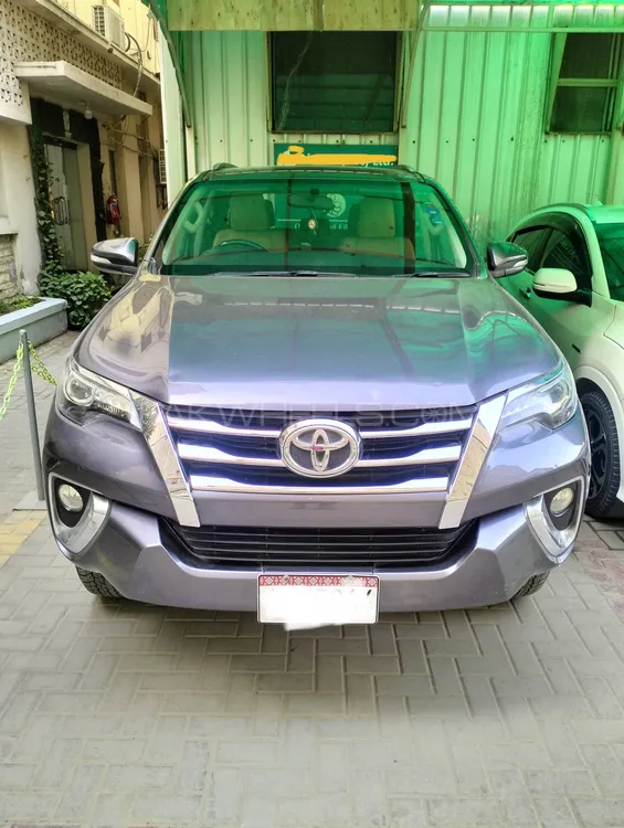 Toyota Fortuner 2017 for Sale in Karachi Image-1