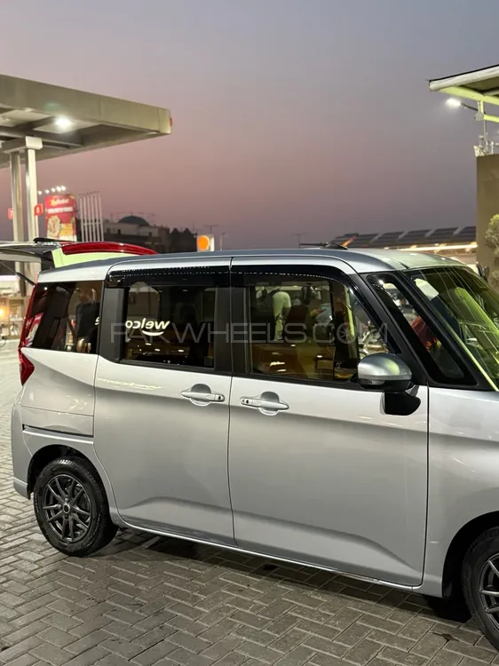 Toyota Roomy 2022 for Sale in Lahore Image-1