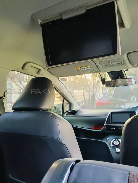 Toyota Sienta 2019 for Sale in Lahore Image-1