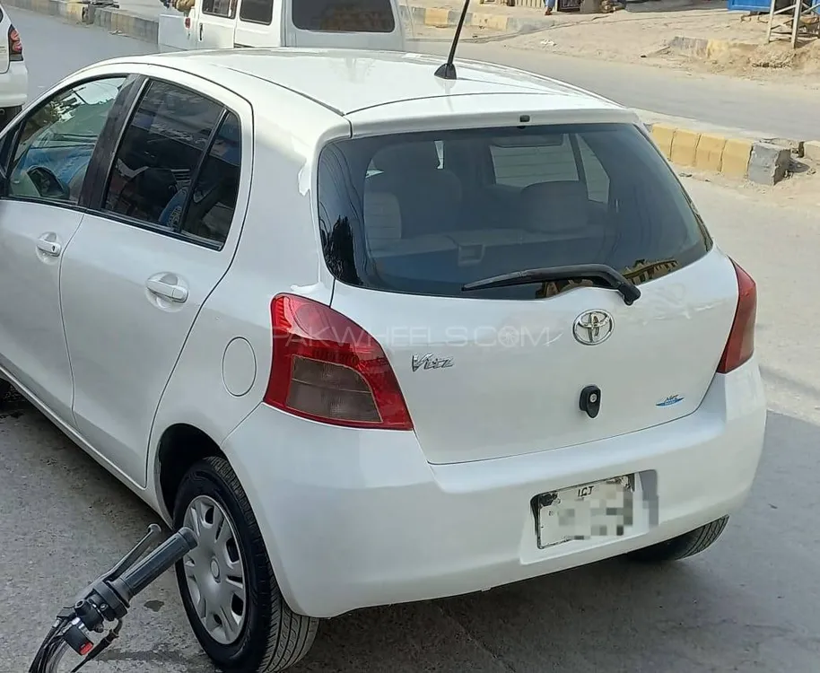 Toyota Vitz 2006 for Sale in Peshawar Image-1