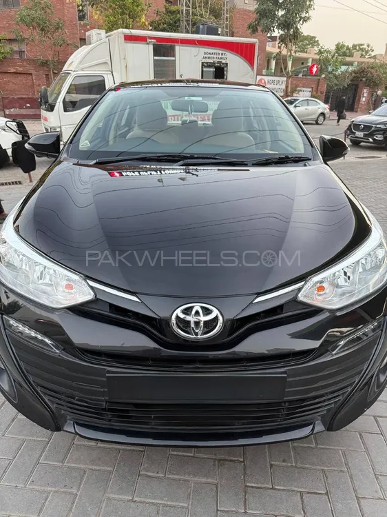 Toyota Yaris Sedan 2021 for Sale in Lahore Image-1