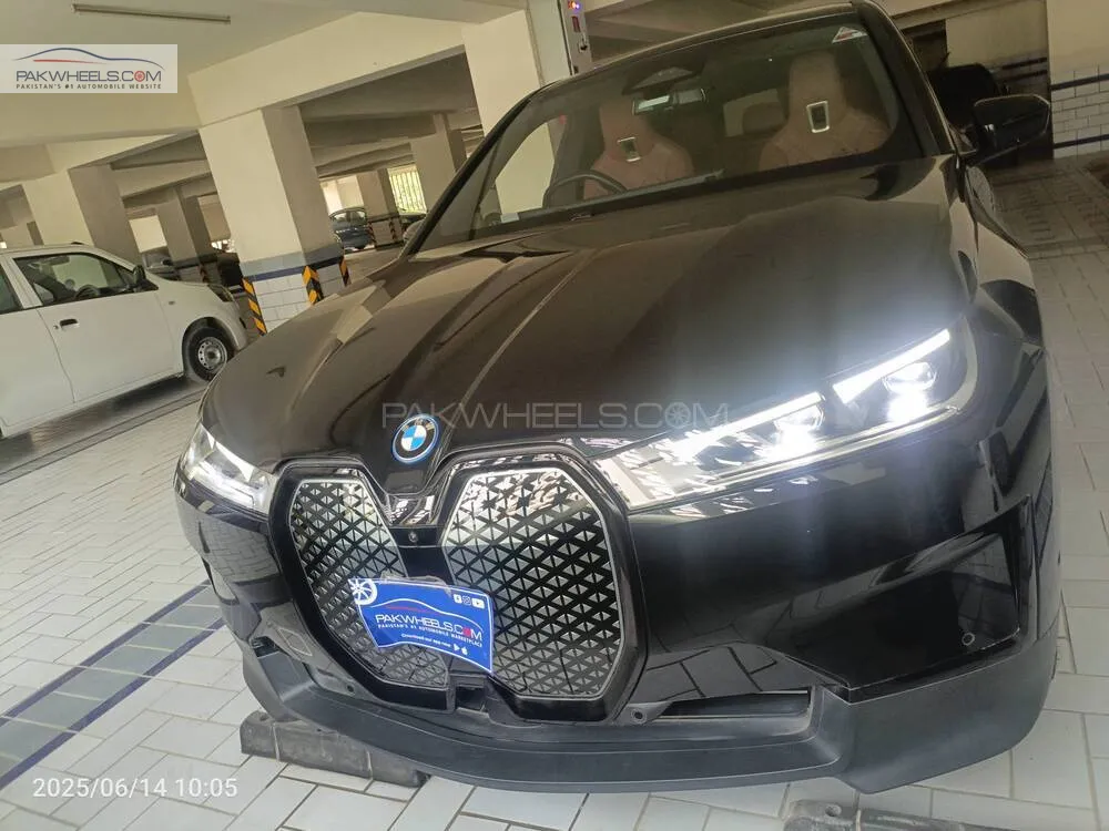 BMW iX 2022 for Sale in Karachi Image-1