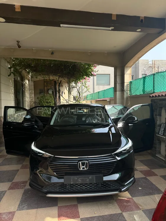Honda HR-V 2024 for Sale in Lahore Image-1