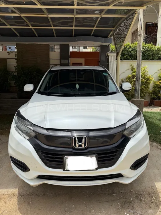 Honda Vezel 2018 for Sale in Karachi Image-1