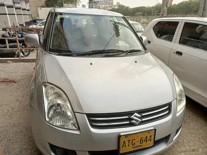 Suzuki Swift 2010 for Sale in Karachi Image-1