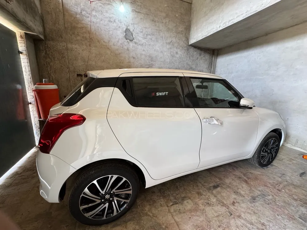 Suzuki Swift 2025 for Sale in Hyderabad Image-1