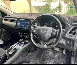 Honda Vezel Hybrid Z 2013 for Sale