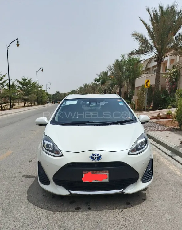 Toyota Aqua 2019 for Sale in Karachi Image-1