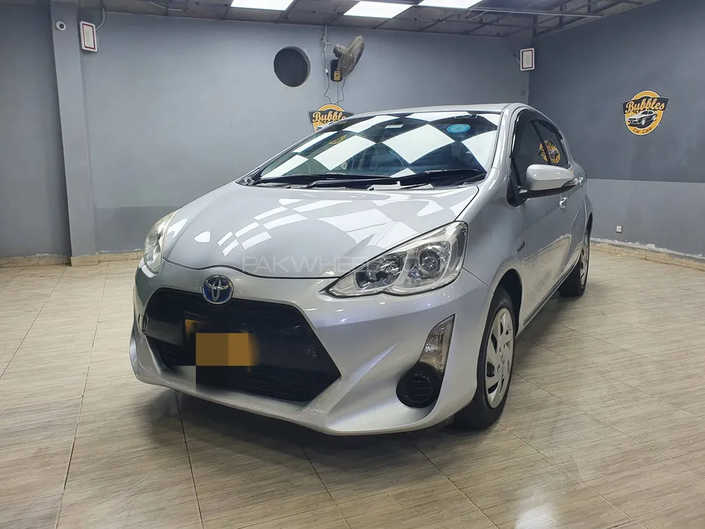 Toyota Aqua 2015 for Sale in Karachi Image-1
