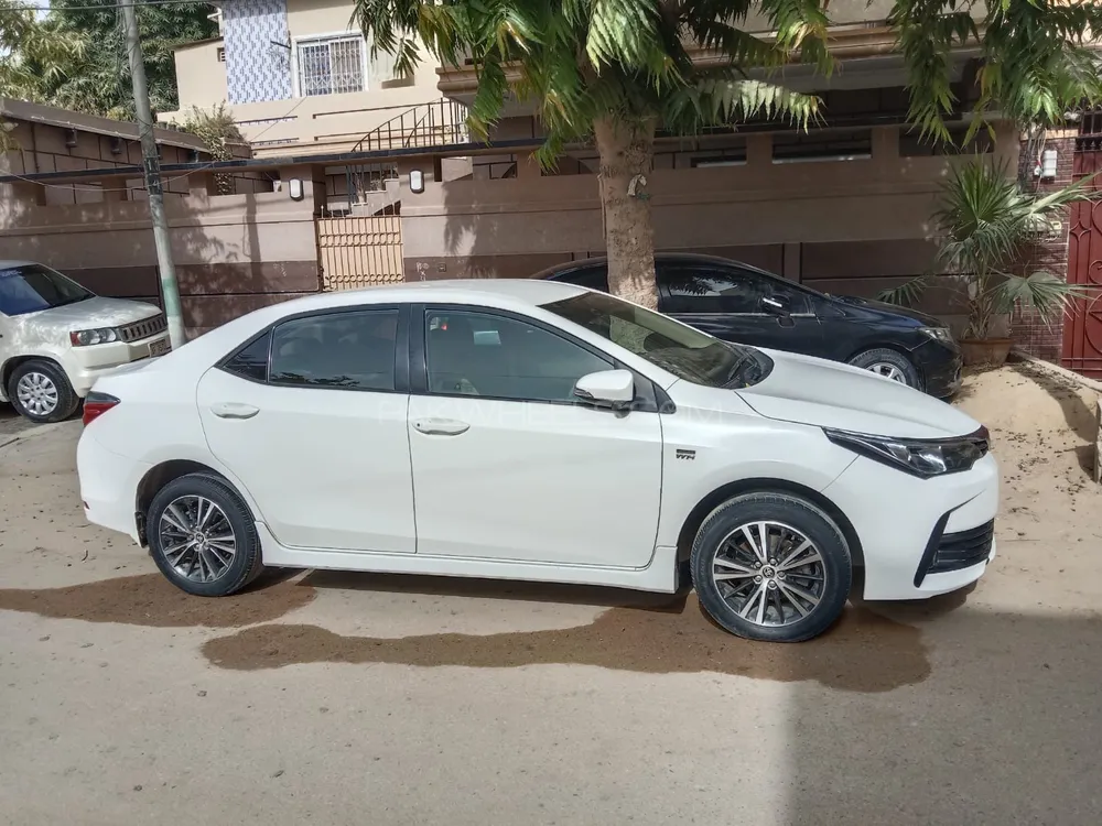 Toyota Corolla 2020 for Sale in Karachi Image-1