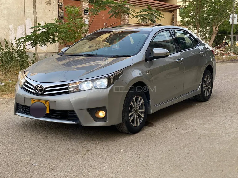 Toyota Corolla 2015 for Sale in Karachi Image-1