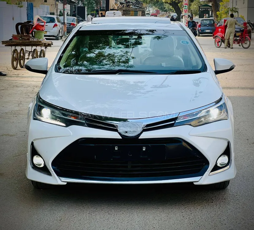 Toyota Corolla 2021 for Sale in Karachi Image-1