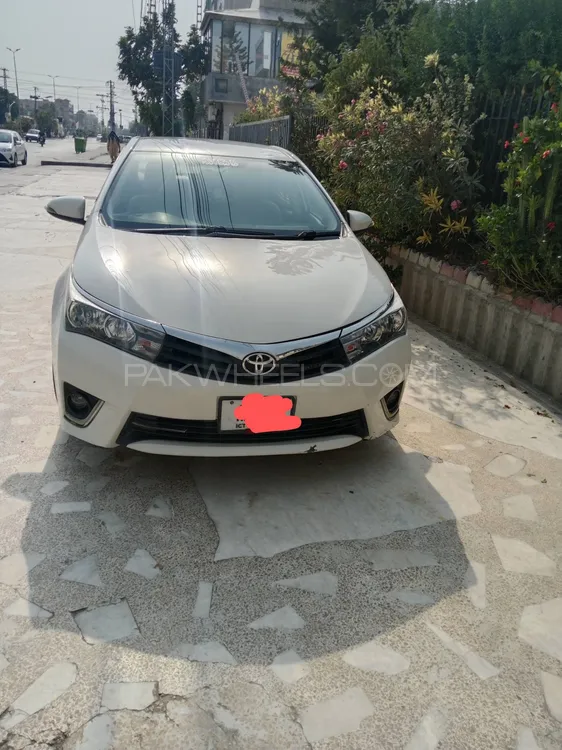Toyota Corolla 2017 for Sale in Islamabad Image-1