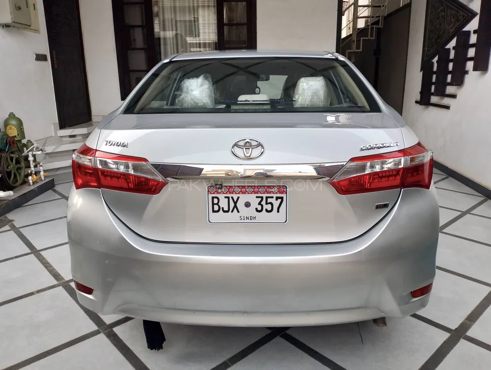 Toyota Corolla 2017 for Sale in Karachi Image-1