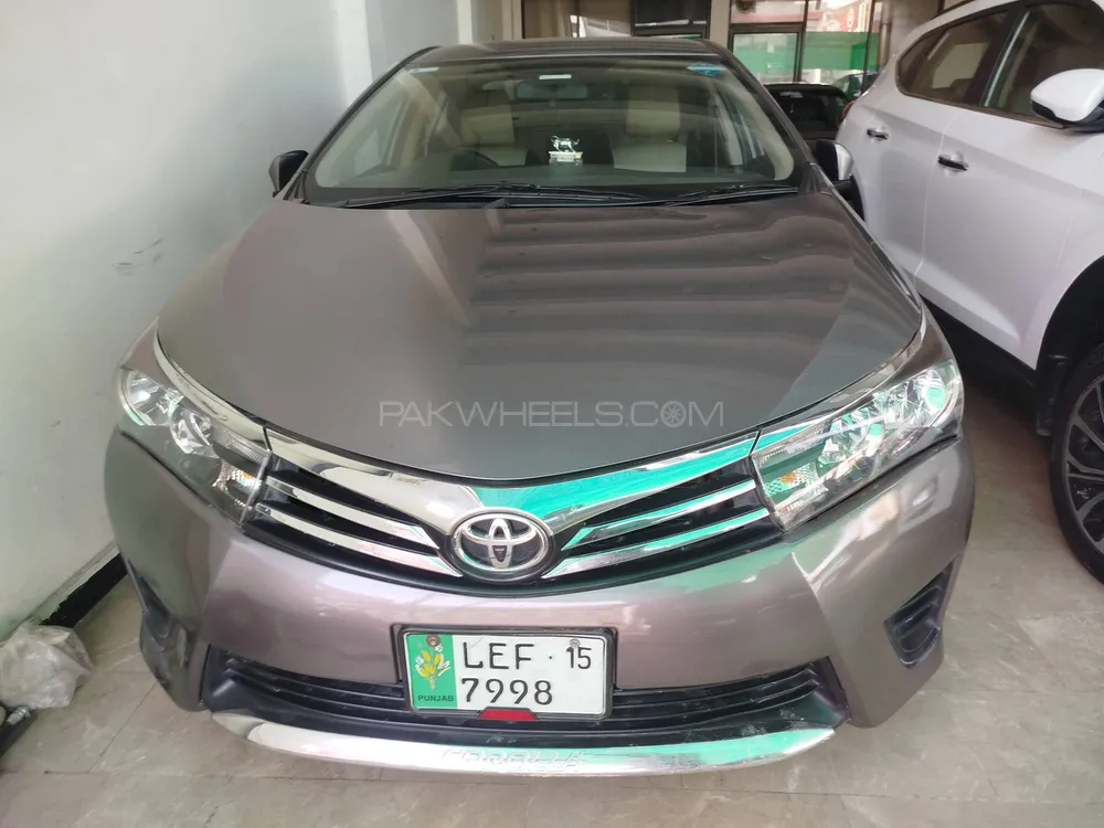 Toyota Corolla 2015 for Sale in Multan Image-1