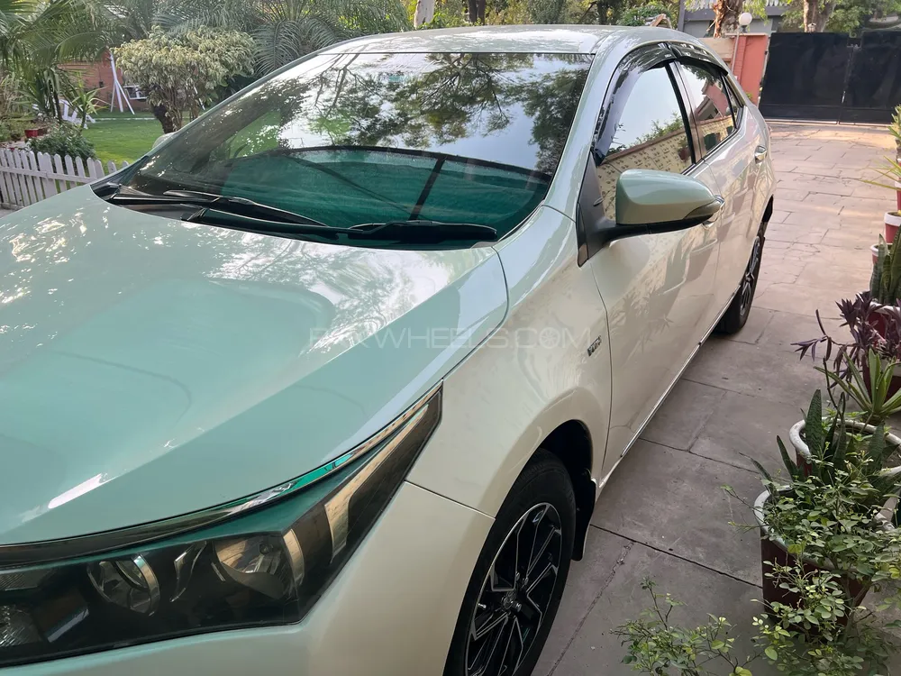 Toyota Corolla 2016 for Sale in Lahore Image-1