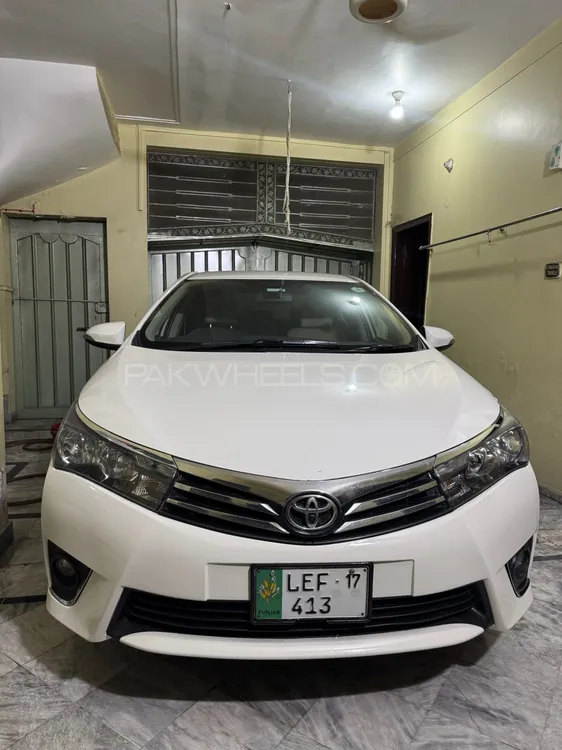 Toyota Corolla 2017 for Sale in Lahore Image-1