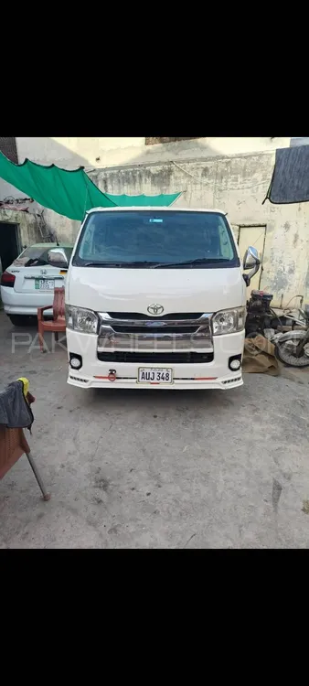 Toyota Hiace 2011 for Sale in Kharian Image-1